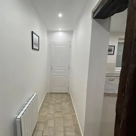 La Galerie, Proche Aéroport Tillé