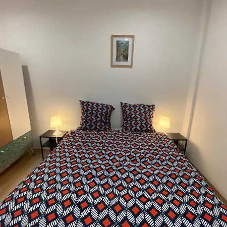 La Galerie, Proche Aéroport *