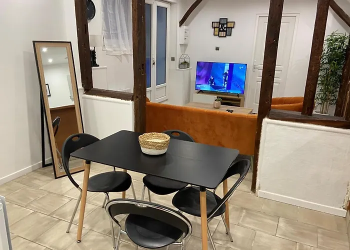 La Galerie, Proche Aeroport *