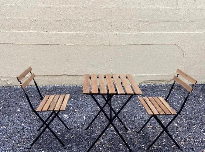 La Galerie, Proche Aeroport Apartament *